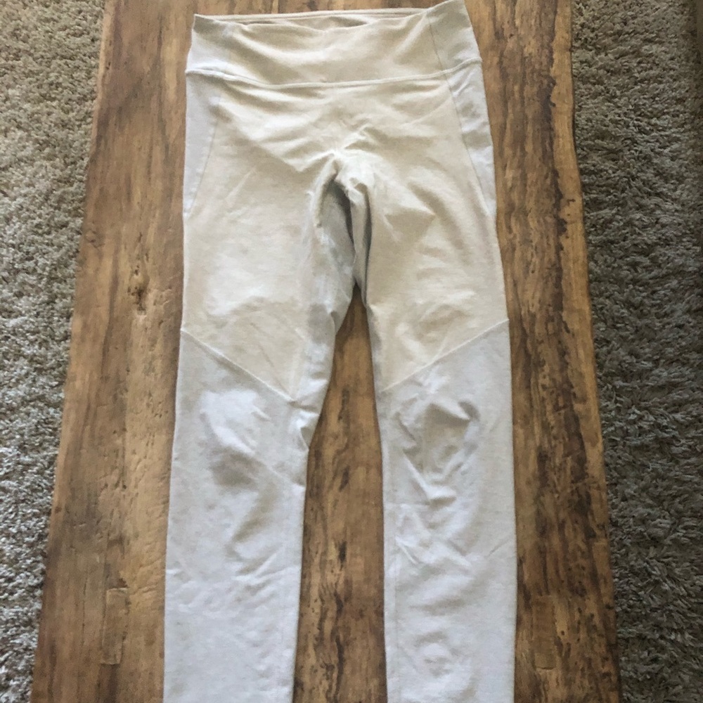 Outdoor voices 2 toned 3/4 leggings